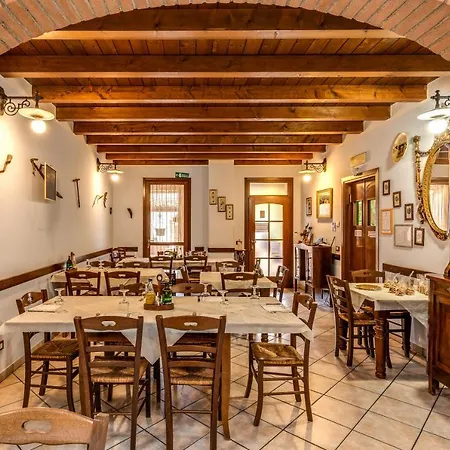 Pozzo Fiorito Country house *